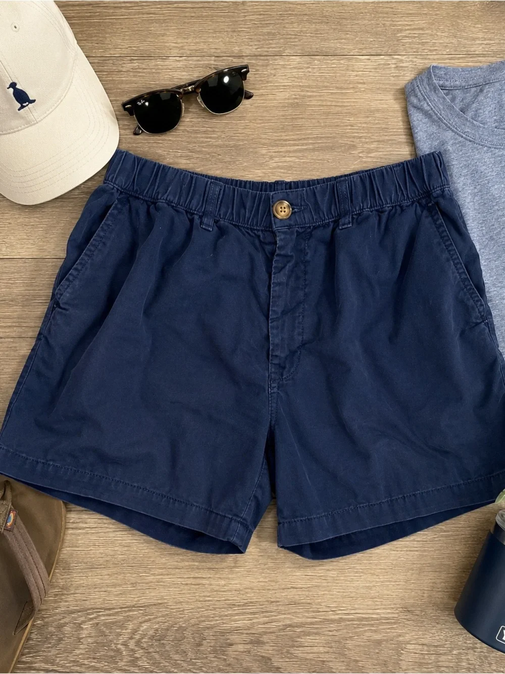 Chubbies Originals Mens Large Navy Stretch Shorts 4” Inseam Elastic Waist Preppy